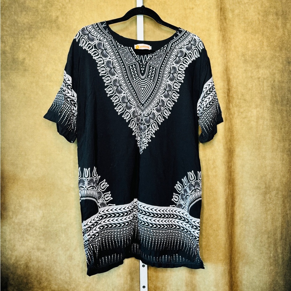 Dashikivenio Men's Tee By Batik